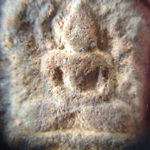 หลวงพ่อปานพิมพ์ปลาหมูสวยคมชัด เนื้อดูง่าย จัดว่าเป็นพิมพ์ที่หายากอีกองค์หนึ่ง - Image 2