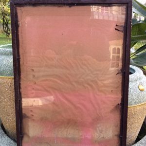 รูปเก่าราชินีทรงชุดจอมทัพสีแดงอยู่ในกรอบโบราณเดิมขนาด 14"x19" สมบูรณ์สวยงามมากๆ(เฉพาะราชินี) - Image 4