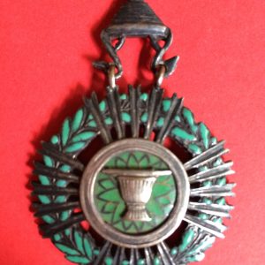 เหรียญเครื่องราชอิสริยาภรณ์พานมงกุฎครอบเนื้อเงินลงยา(น่าจะสมัยร.7)สมบูรณ์พร้อมแถบ - Image 2