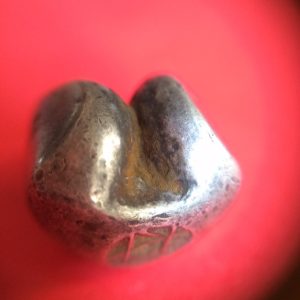 พดด้วงเนื้อเงินเม็ดหนึ่งบาทสมัยรัตนโกสินทร์ ตราเฉลว 2 ตรานน.ประมาณ15.05กรัม - Image 3