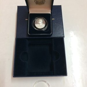 เหรียญที่ระลึกในหลวงสร้างพระมหาธาตุเจดีย์ภักดีประกาศ เนื้อเงิน - Image 3