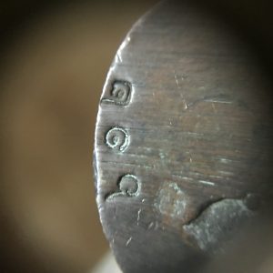 พระกริ่งหลวงปู่ทิมเนื้อทองแดง ตอกโค๊ตด้านหลัง ใต้ฐานตอกโค๊ตหมายเลข 612 - Image 4