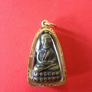 หลวงปู่ทวดพิมพ์เล็กหลังหนังสือ เลี่ยมทองคำ - Image 2