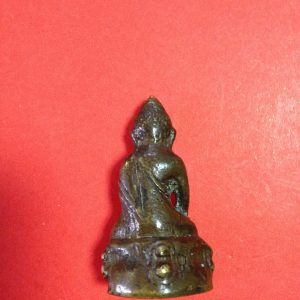 พระกริ่งมหาสิทธิโชค ปี 06 วัดประสาท
บุญญาวาส หลังตอกโค๊ตสามง่ามอยู่ที่ฐาน ก้นอุดกริ่งดังฟังชัด - Image 3