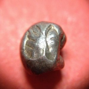 พดด้วงเม็ดสลึงสมัยอยุธยา ตราช้าง-ตราสังข์ สวยงามคมชัด เม็ดที่ 4 - Image 2