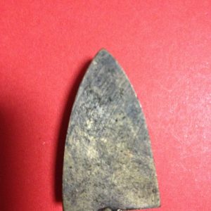 พระหลวงปู่ทวดวัดช้างให้  เนื้อโลหะทองเหลืองหลังเตารีด ออกวัดประสาท ปี 06 ตอกโค๊ต เหนือไหล่ขวา  1 ตำแหน่ง - Image 3