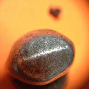 พดด้วงรัตนโกสินทร์เม็ดบาทสมัย ร. 4 พ.ศ.2394-2411 ( ตรามงกุฎ-กรงจักร ) เม็ดนี้มี ลงจาร (เม็ดที่ 3) - Image 4