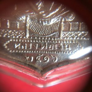 เหรียญเนื้อทองแดง หลวงพ่อเงินวัดบางคลานปี พ.ศ.2516 หลังหลวงกรมหลวงชุมพร กะไหล่เงิน  เลี่ยมอกรอบพลาสติก สวยงามคมชัด - Image 3