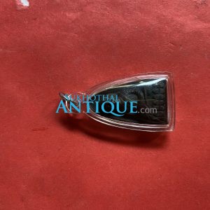 พระหลวงปูู่่ทวดหน้าหนุ่มหลังหนังสือ ปี 2505 หายากมาก เลี่ยมอยู่ในกรอบพลาสติกเก่าเดิม - Image 4