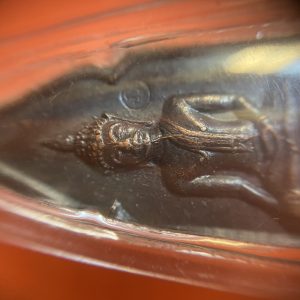 เหรียญพระพุทธเรืองฤทธิ์เนื้อทองแดงรุ่น1เลี่ยมพลาสติกเดิม (องค์ที่3) - Image 3