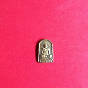 หลวงพ่อเงินเนื้อทองเหลืองวัดบางคลาน เหรียญเล็บมือเล็ก - Image 3