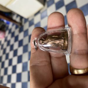 หล่อหลวงพ่อเดิม เนื้อทองแดง เลี่ยมพลาสติกกันนำ้อย่างดี ( ไม่ทราบรุ่น พิธี ) - Image 3