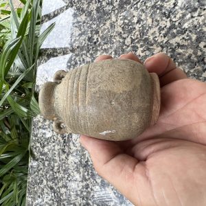 สังคโลกเก่ารูป คณโฑนำ้กระปุกมีหู 2 หู ชนิดดินเผาไม่มีลวดลายใบเล็กจิ๋ว  สภาพสวย - Image 2